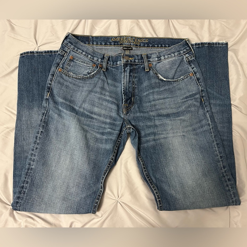 American Eagle Outfitters Men's Blue Jeans